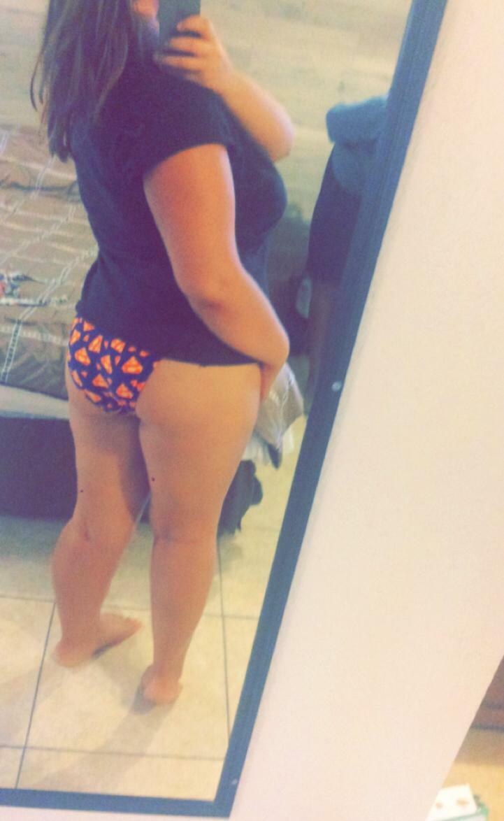 thickass 18yo showing off supergirl bottoms :)