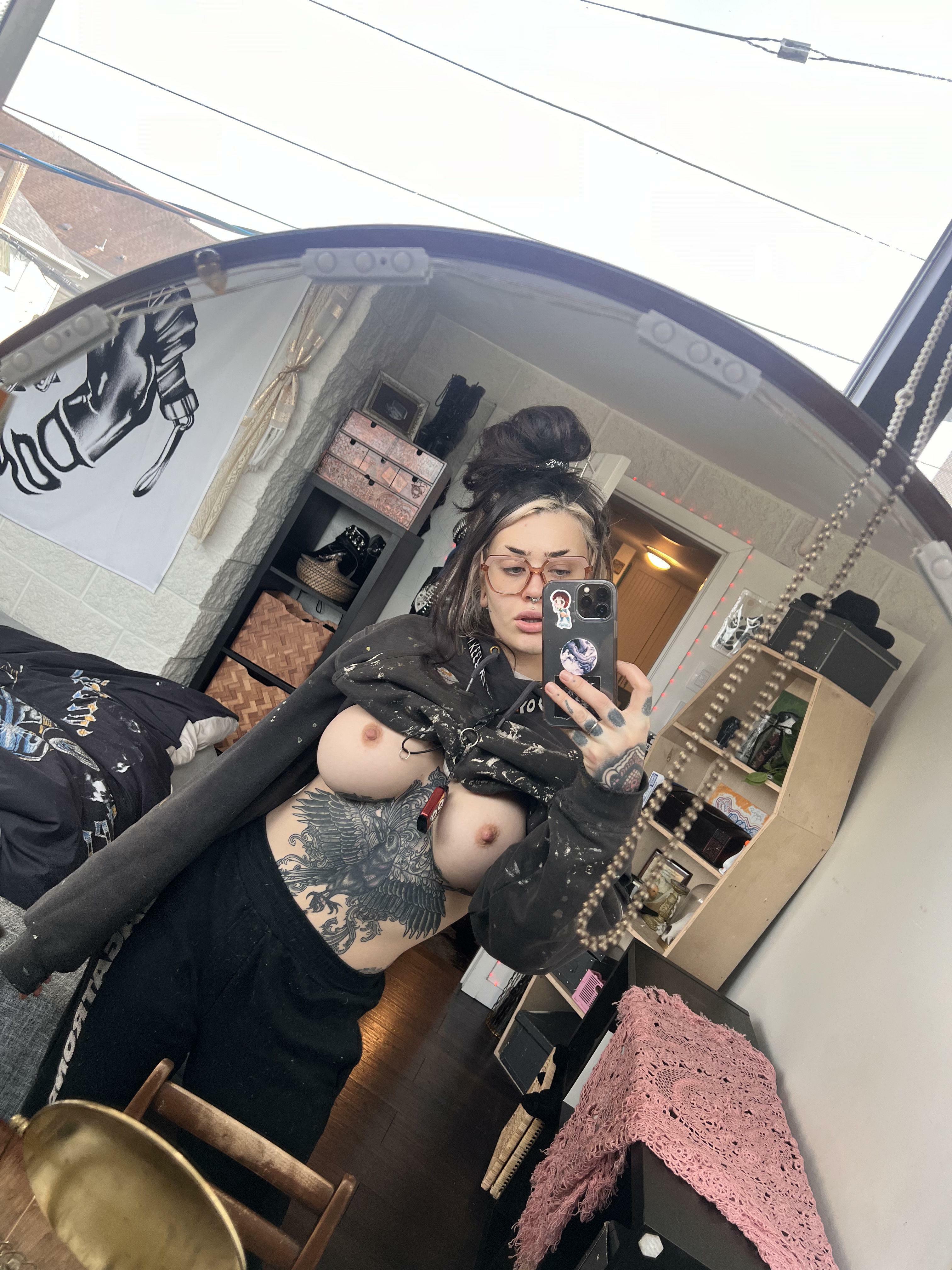 I give epic tit fucks