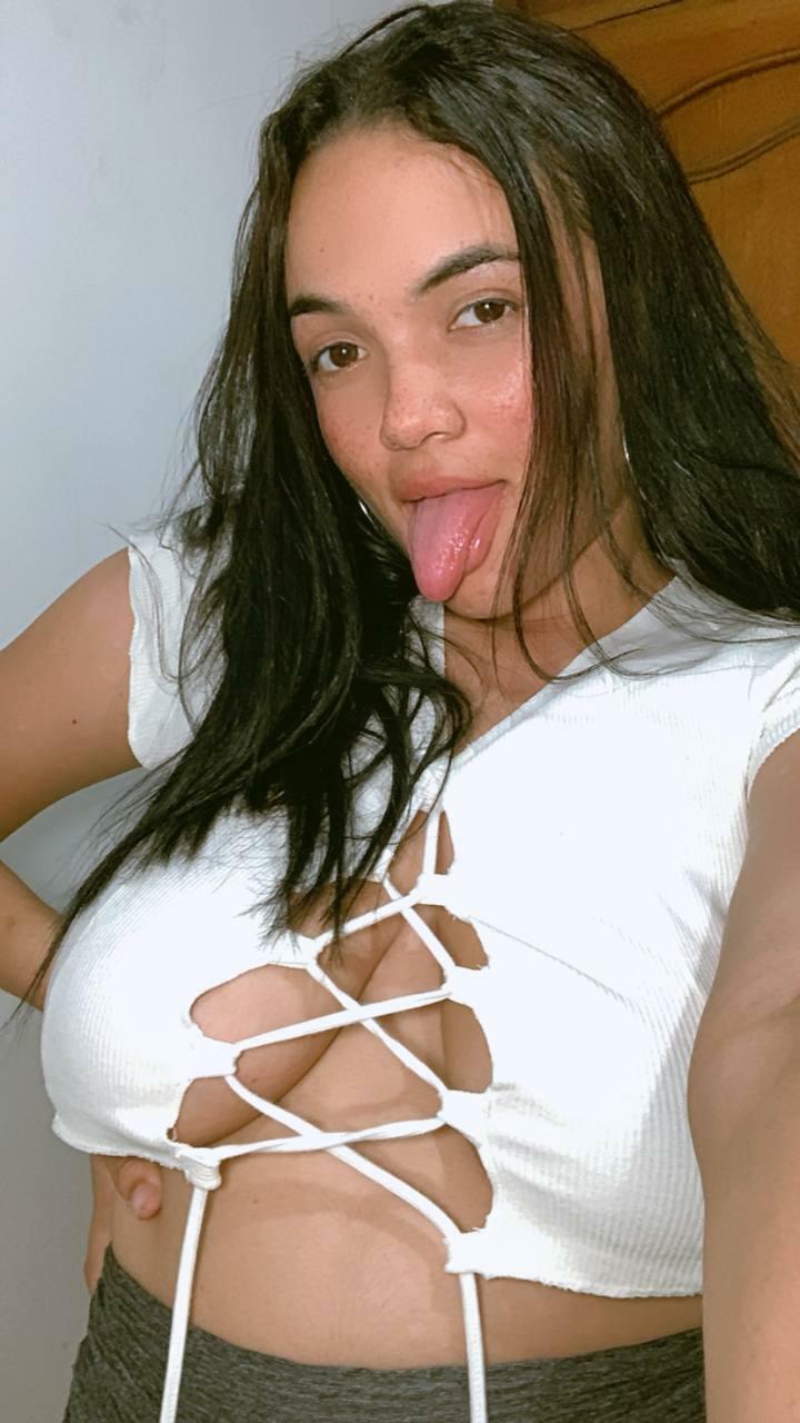 I can't tie my top anymore :(