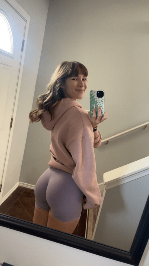 My booty looks so cute in purple