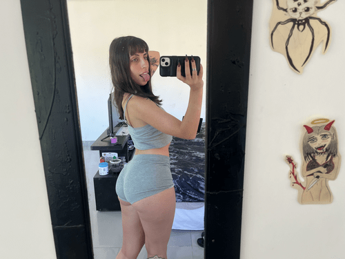 Quick mirror selfie before morning stretching