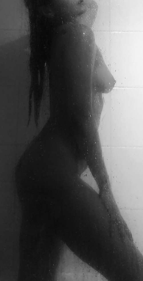 Just love the (f)eeling of water dripping down my back ...