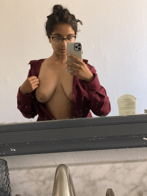 I apologize for the dirty mirror but I ainâ€™t apologizing for my tig ol bitties (F)