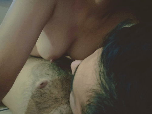 I like hairy men. Do you want to see my hairy puss? [MF]