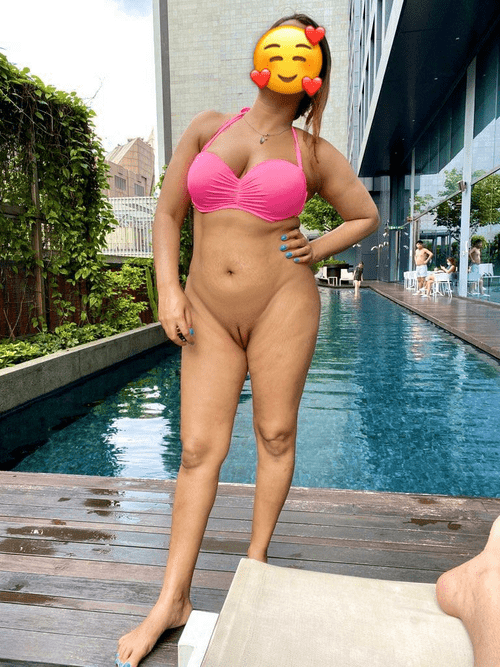 Just another day in the hotel pool with a guy (f)