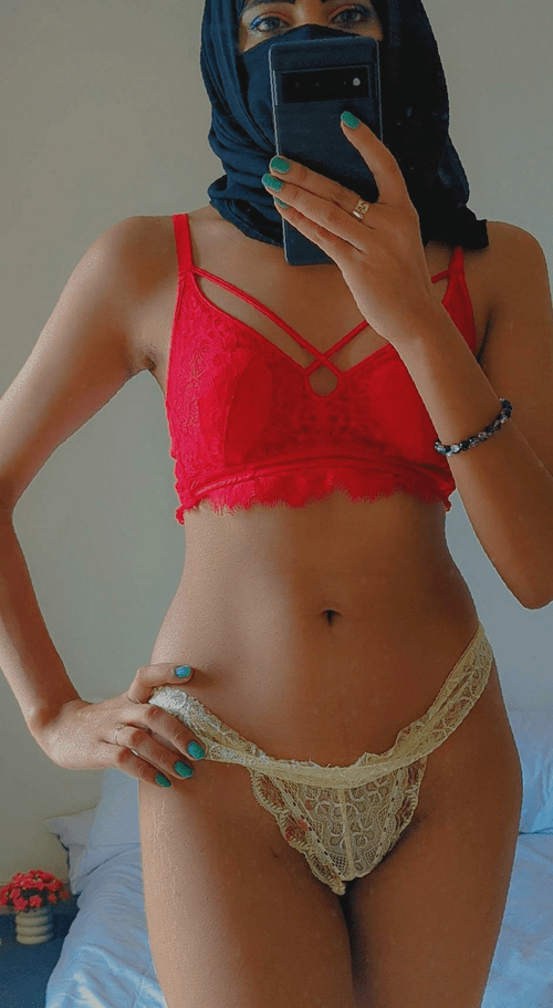 wearing a two piece in india is a big deal for me (F)