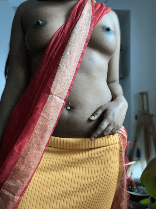 I lost my blouse, will you help me (f)ind it