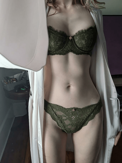 Posting nudes online when you cant sleep is smart right?
