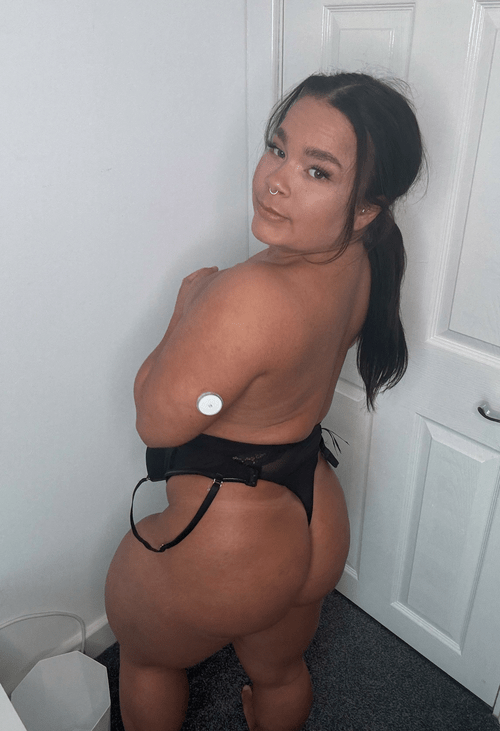 4-ft-tall and small, am I enough to be your funsize toy?