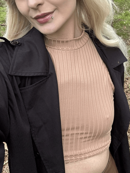 No bra days are best