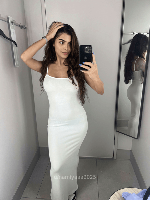 Sharing this funsized body in a tight dress with you