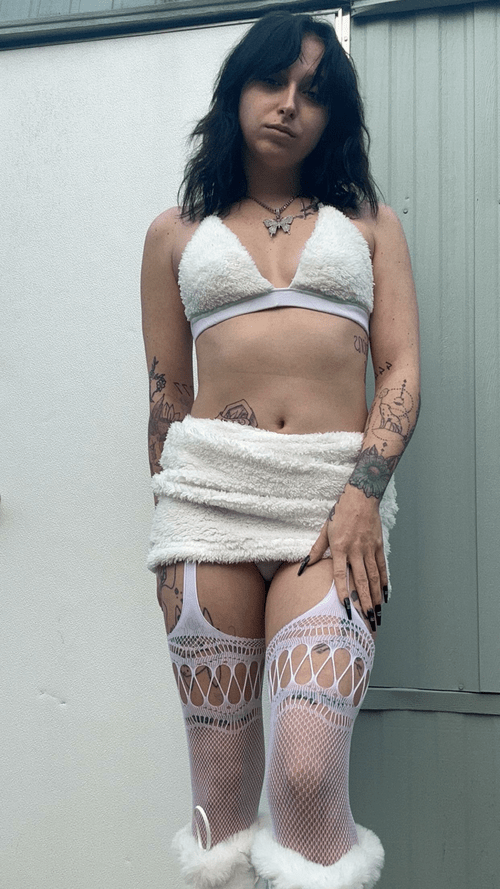 (f21) hope my neighbors don’t mind?