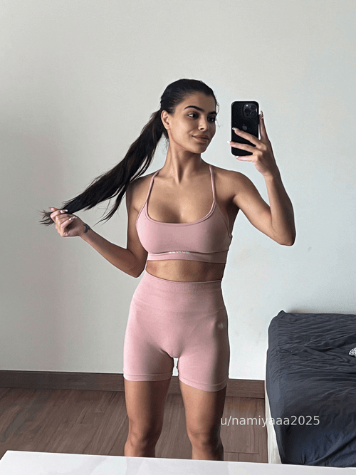 Didn't want to show my cameltoe that much but it is how it is