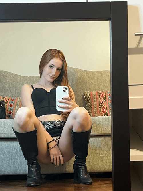 Just a tiny redhead.