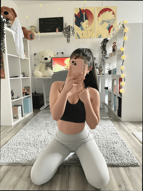 being extra small means being extra cute..for u:3