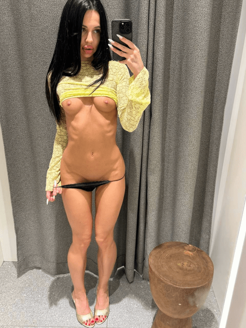 Sometimes I feel like Thumbelina with my height