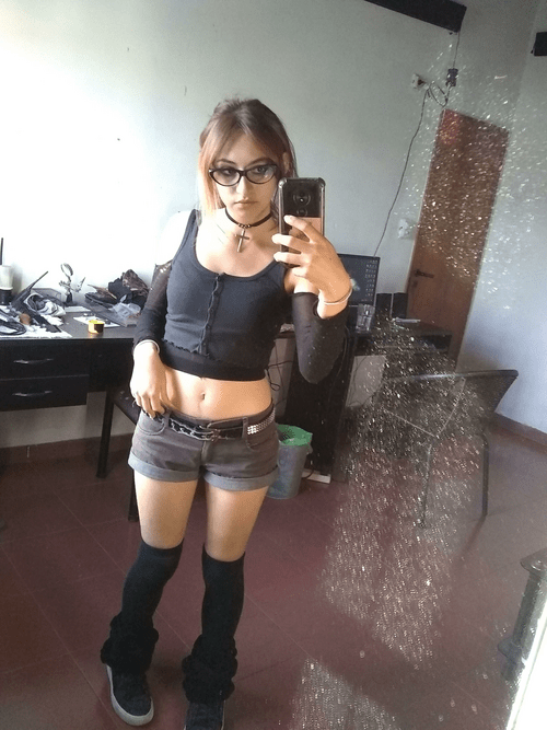 Is it true that boys are turned on by skinny girls?