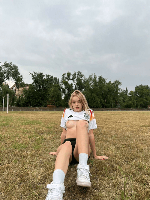 Would anyone like to see how well I fuck?