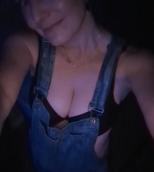 Someone requested overalls/apron ...this one's for you XO