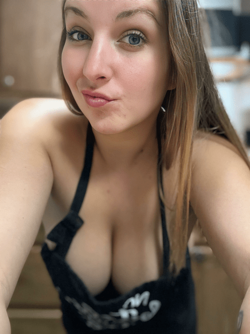 Let’s get cooking MILF style