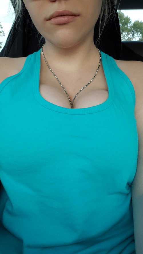 Who wants to see some tiny sports bra cleavage?