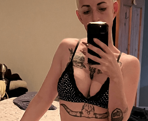 Cleavage or pillows?