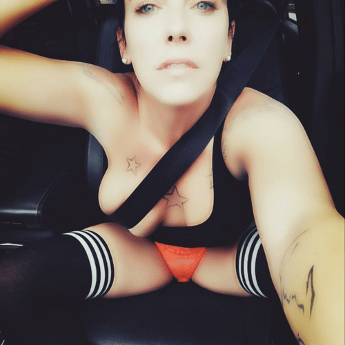 Seatbelt Cleavage...Safety 1st!