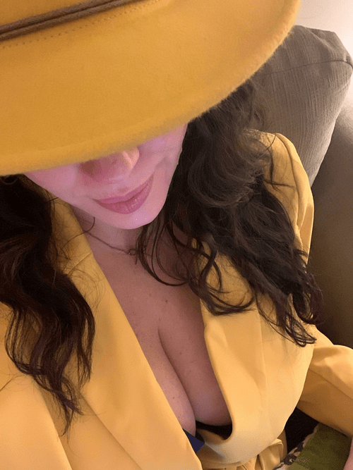 Costumed cleavage ftw!