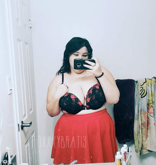 Chubby slut needs attention