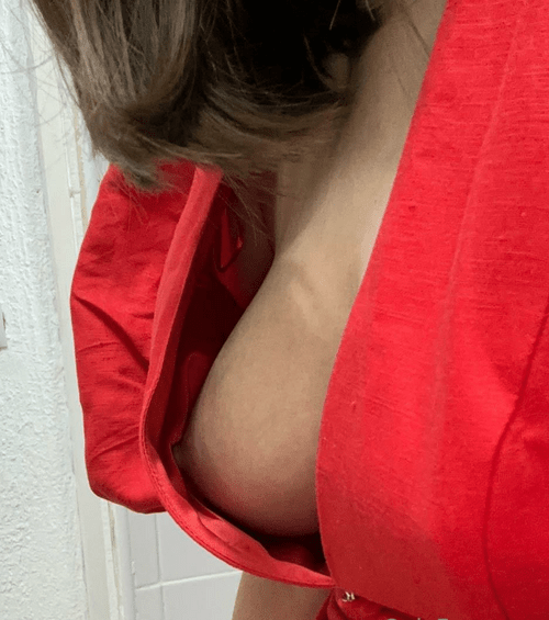 Can you see anything sexy in this bad light?