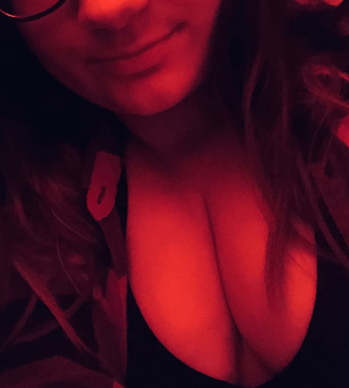 Love this picture of my cleavage here! ðŸ˜