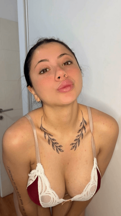 I like when you stare at my downblouse