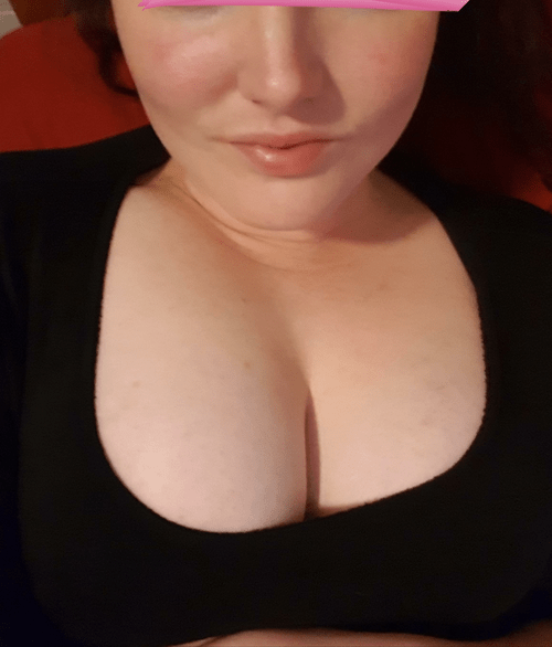 Some hump day cleavage