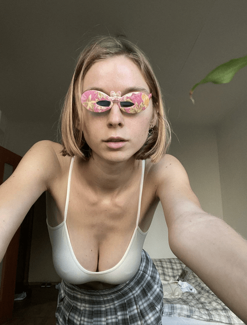 Come closer, so I can see you better?