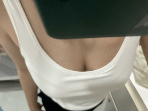 tank top cleavage is top tier