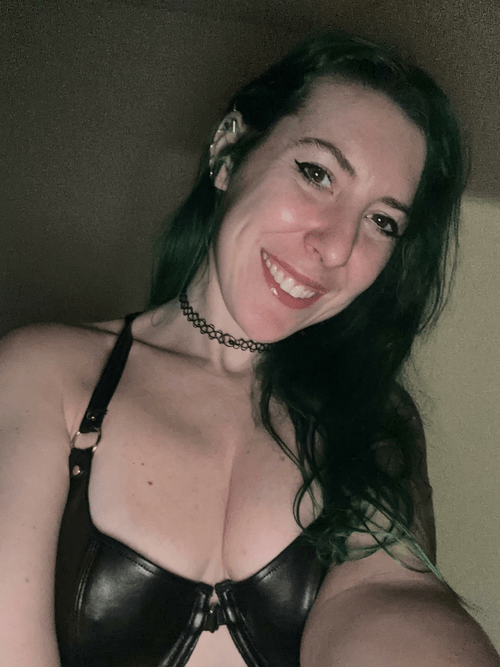 Smiley cleavage