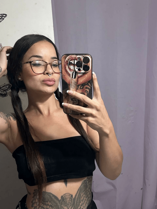 I wonder if guys love big tit latinas too