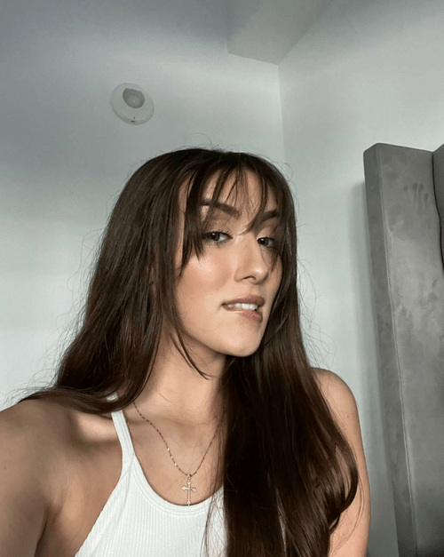 Living my Latina charm with bangs on display ;)