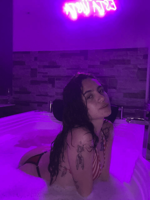 hop in, let's chill together