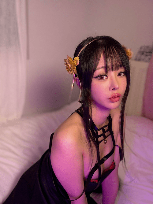 I love sending pics to random guys, say yes if you're in