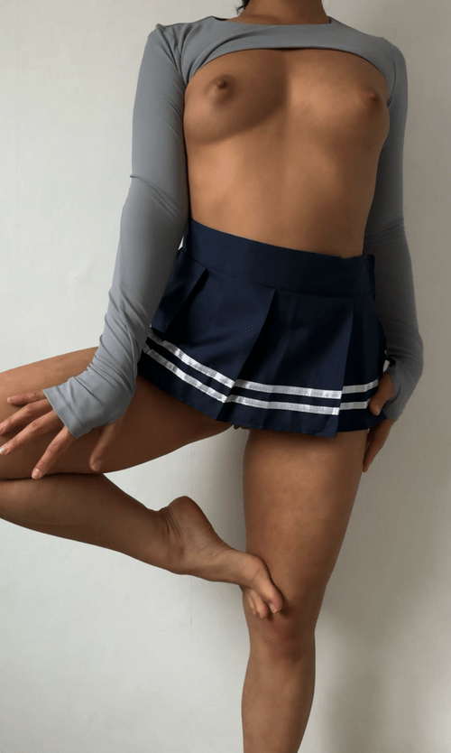 Please let me be your good girl daddy