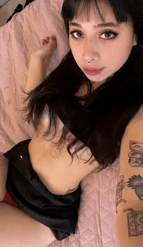 My mom really skimped on the Japanese genes cause no matter what I do I always look white.