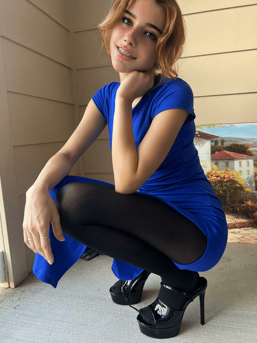 redhead + heels hehe