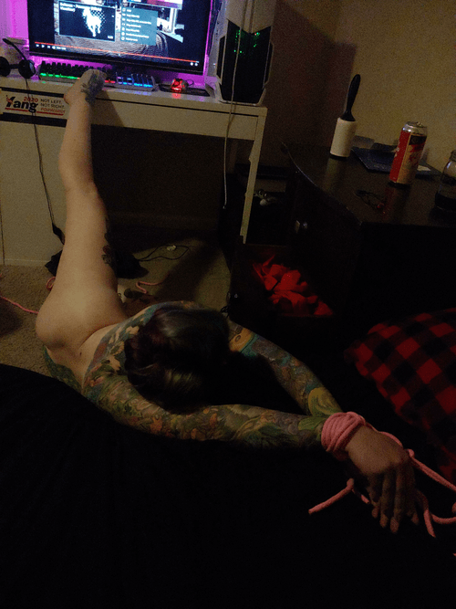 That moment when you're a bit tied up but the music is all wrong ? u/tatted_shibaricouple