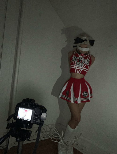 lil cheerleader girl gets abducted (it me)