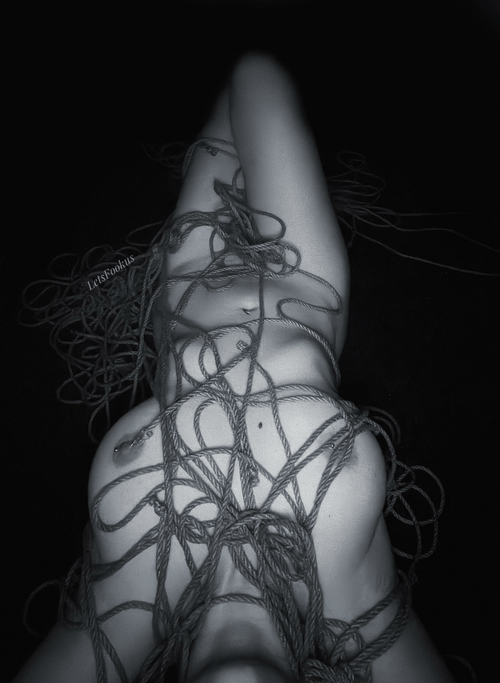 We can safely say that I LOVE ropes and the things they do.