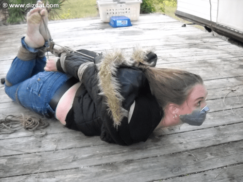 Tight hogties are the best (xpost /r/purebondage)