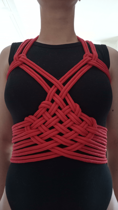 Self tied heart weave harness.