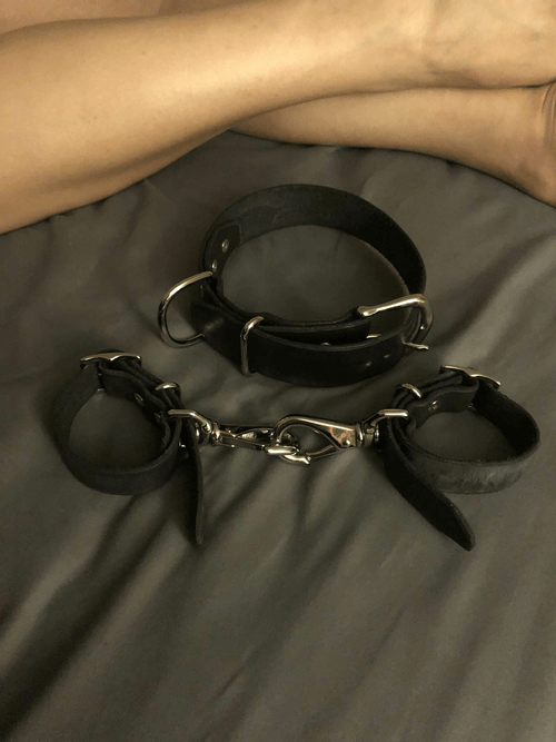 Girlfriend said she wanted to try some light bondage. I put my leatherworkings skills to work.