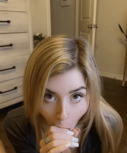 You wouldn’t last during this staring contest